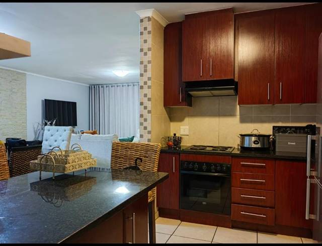 3 BEDROOM HOUSE FOR SALE IN KOSMOSDAL